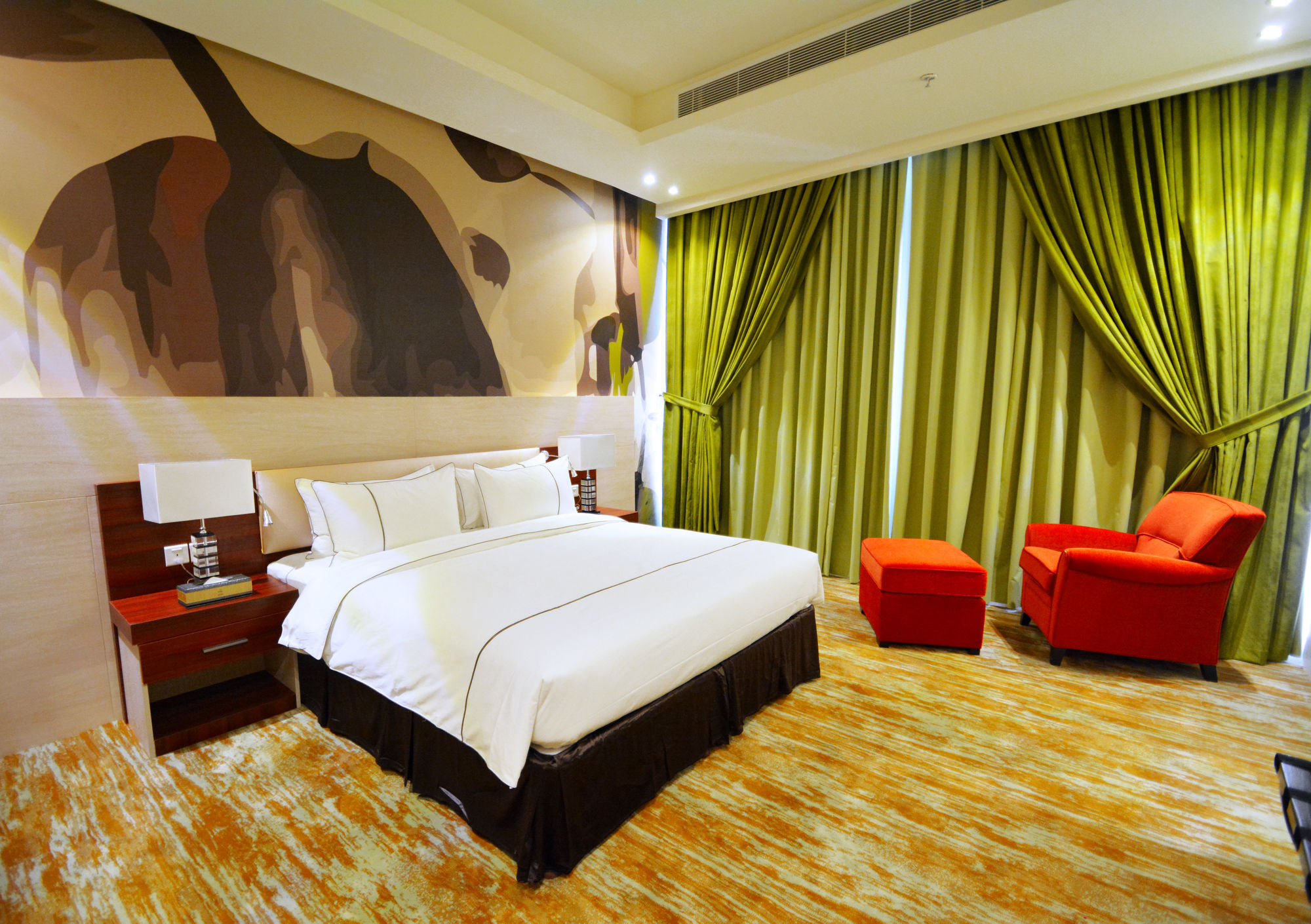 Thwary Hotel Suites リヤード エクステリア 写真